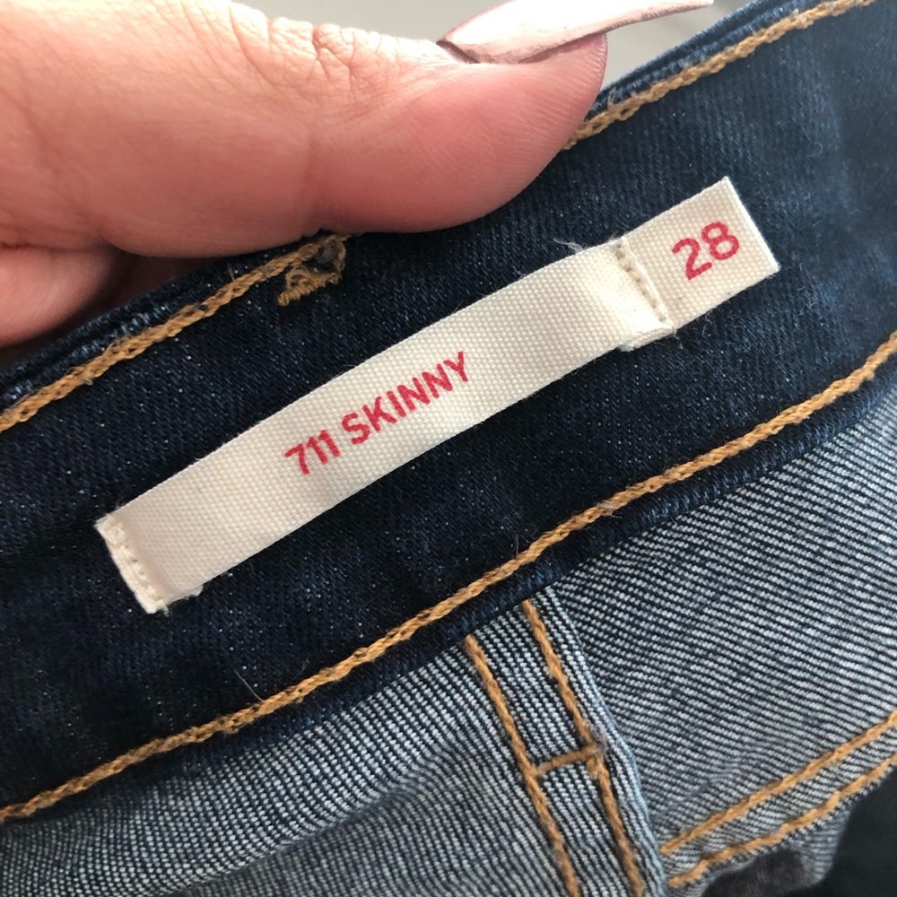 Levi’s 711 jeans